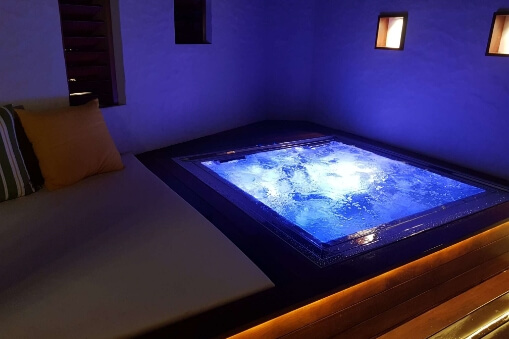 200 x 200 cm Overflowing stainless steel spas, hot tubs for hotels