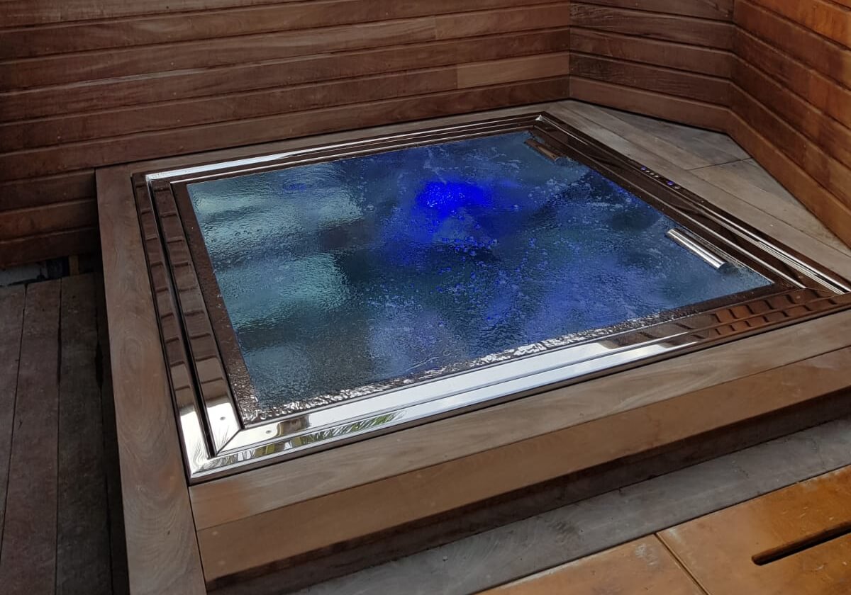 Overflow jacuzzi stainless steel