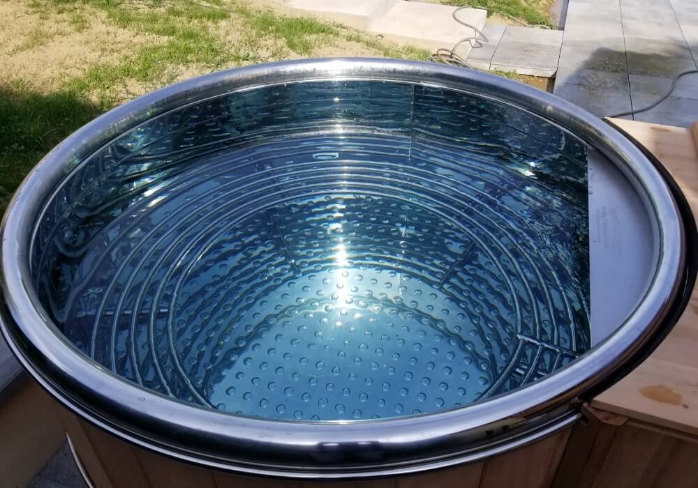 stainless steel hot tub, stainless steel built-in hot tub, stainless steel hot tub with massage, premium hot tub