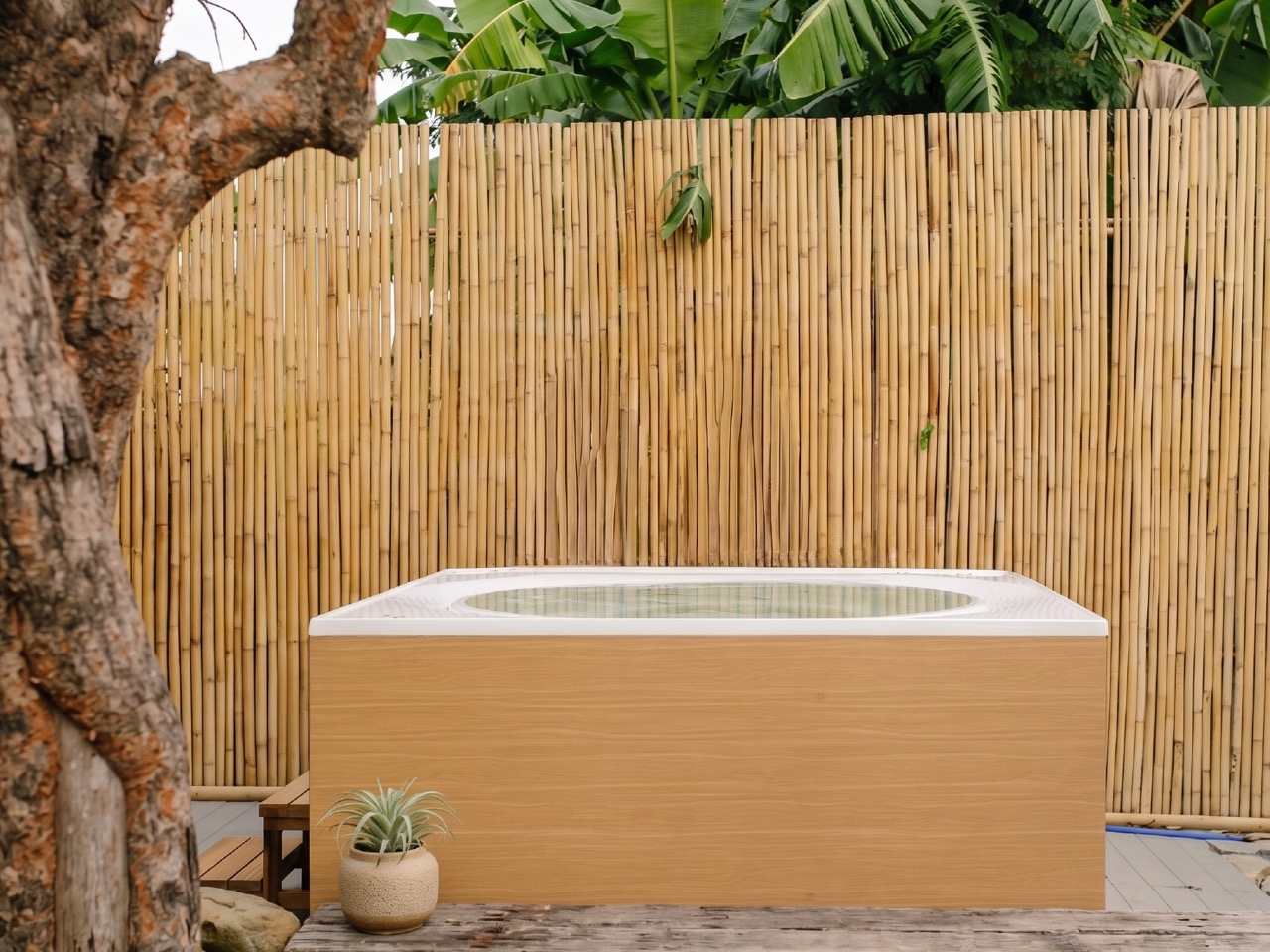 stainless steel hot tub, stainless steel built-in hot tub, stainless steel hot tub with massage, premium hot tub